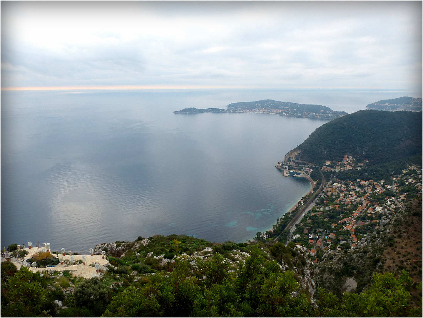 EZE - 14- -