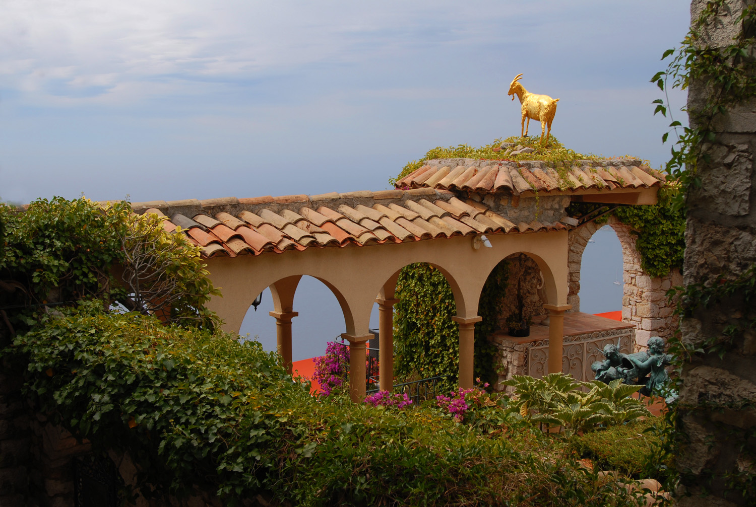 EZE VILLAGE (COSTA AZZURRA)