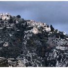 Eze-village dans la brume