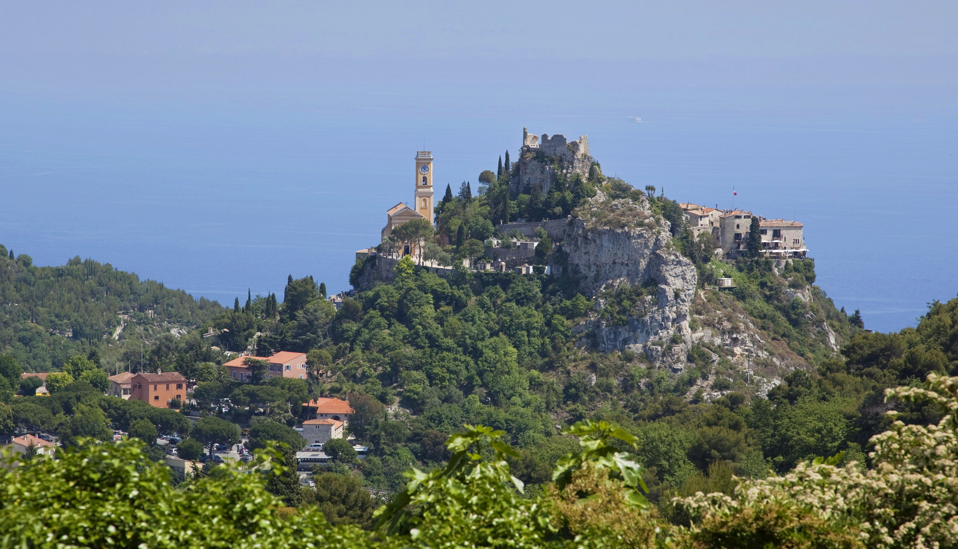 Eze village par La Moyenne Corniche