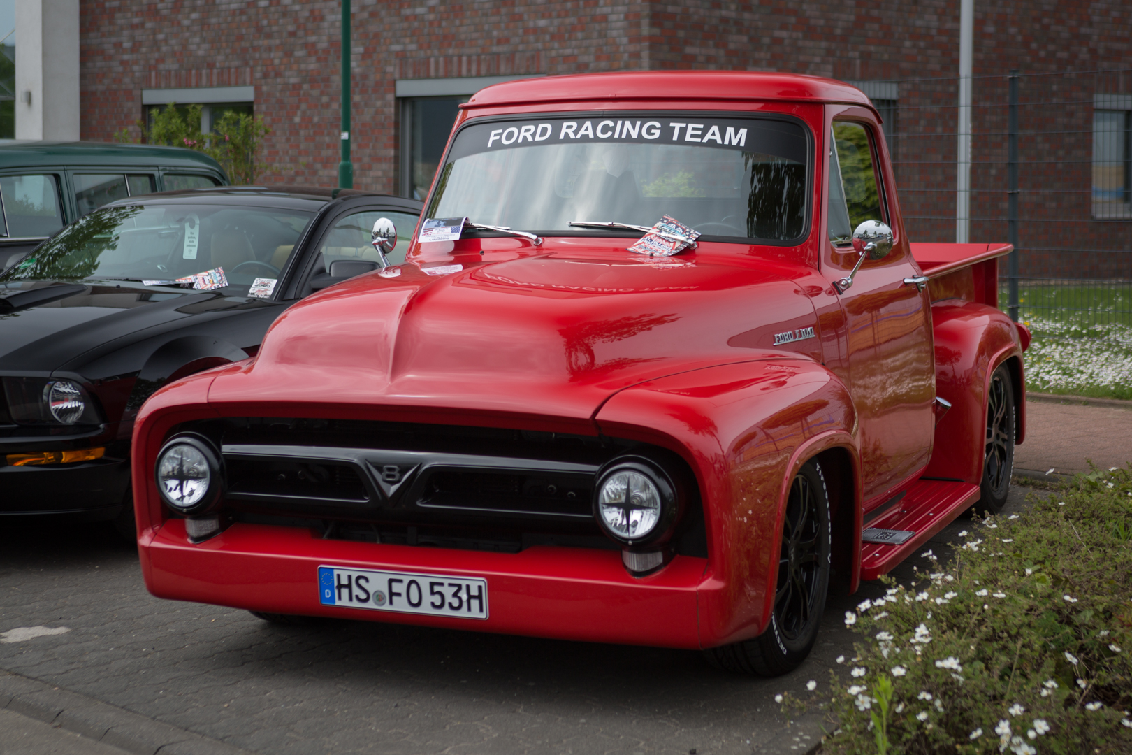 F 100