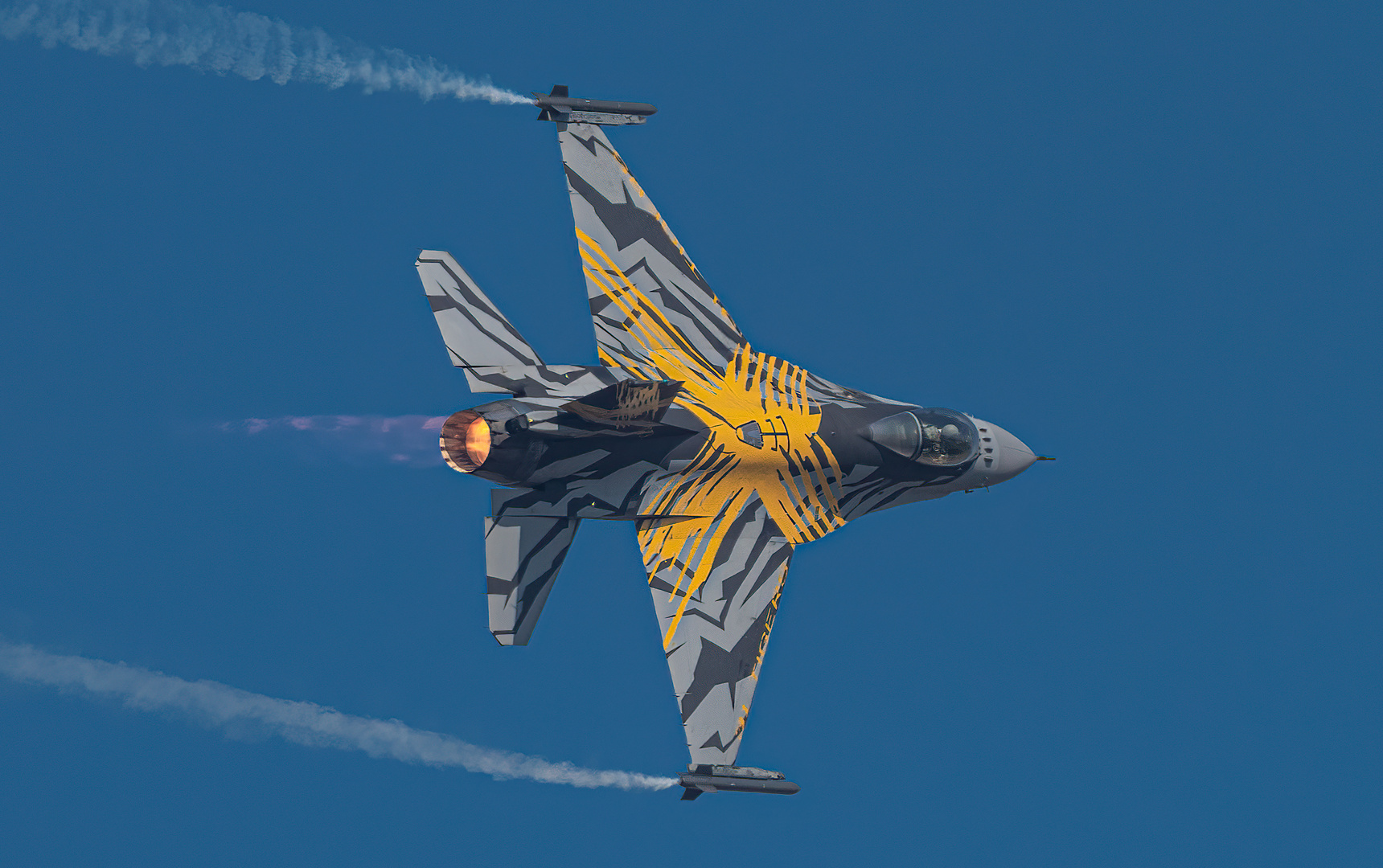 F-16