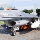 F-16 (2)