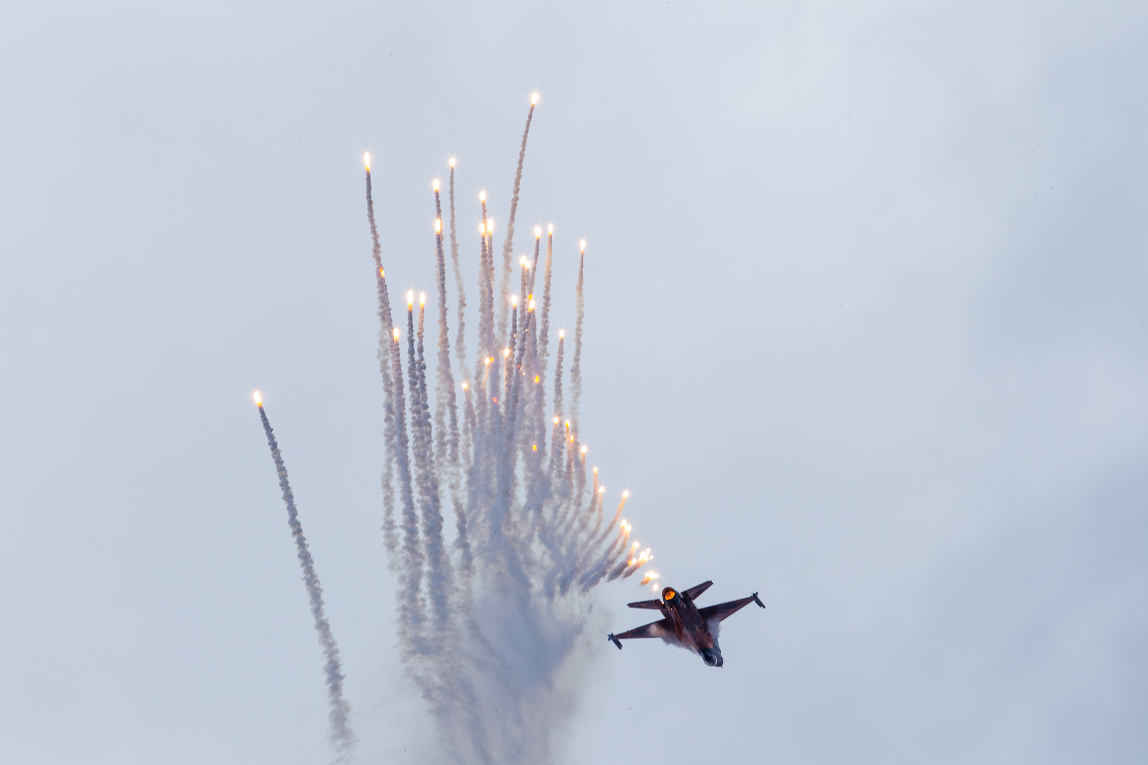 F-16 & Flares II