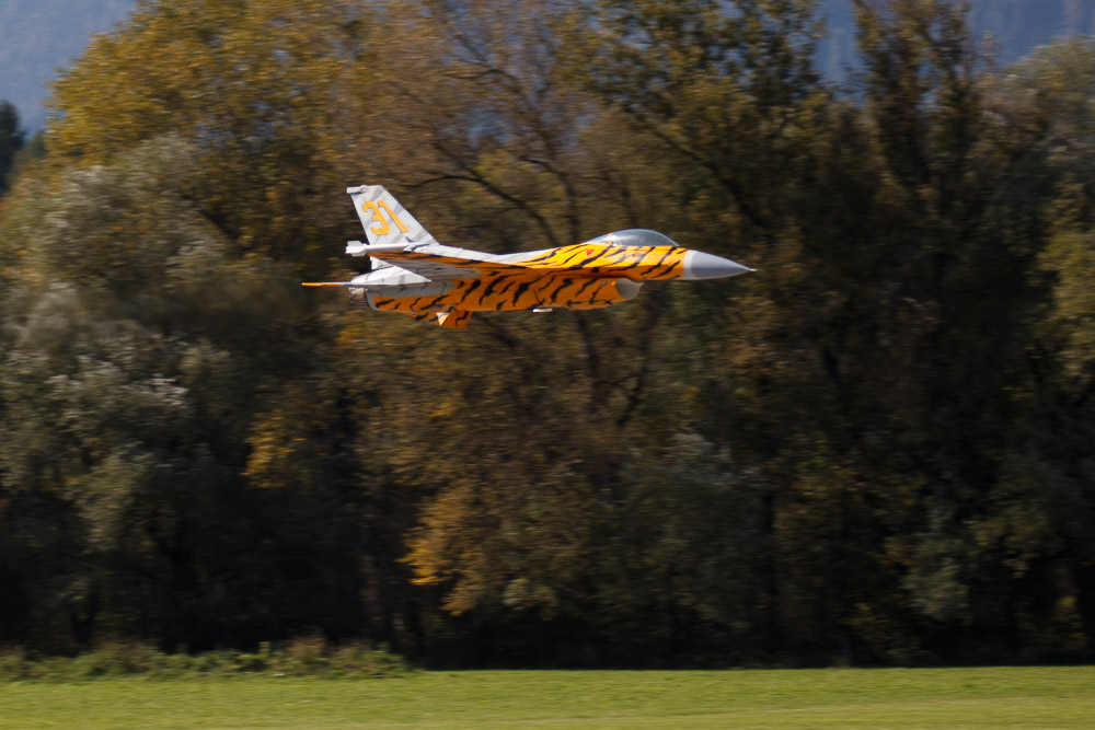 F-16 im Überflug