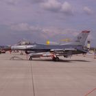 F - 16 "Seitenansicht"