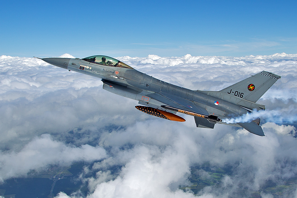 F-16C - Royal Netherlands Air Force Solo Display Team I