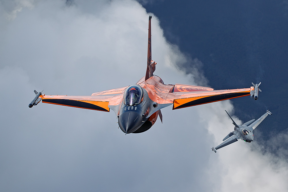 F-16C - Royal Netherlands Air Force Solo Display Team II