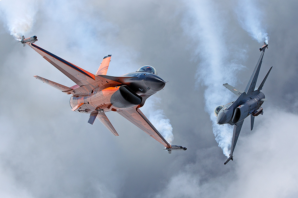 F-16C - Royal Netherlands Air Force Solo Display Team III