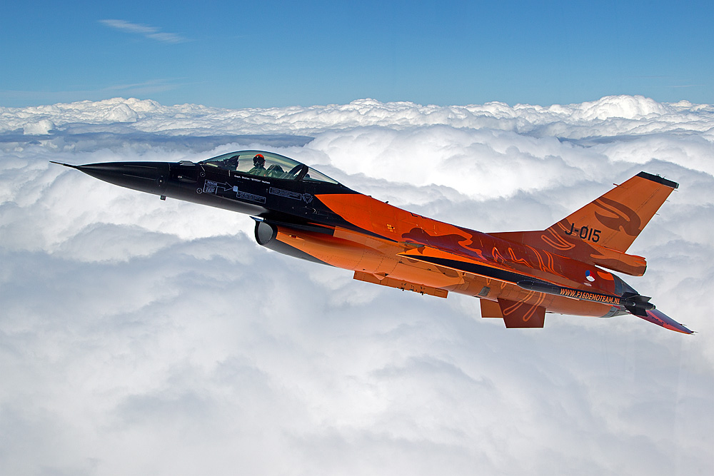 F-16C - Royal Netherlands Air Force Solo Display Team IV