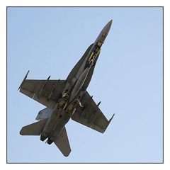 F 18 - Überflug