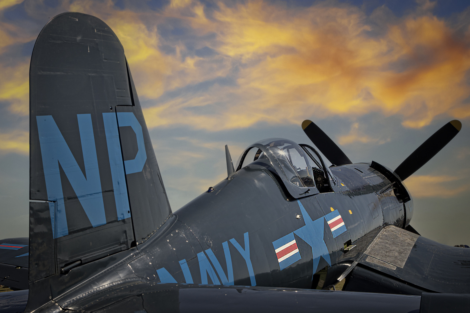 F-4 Corsair im Abendlicht