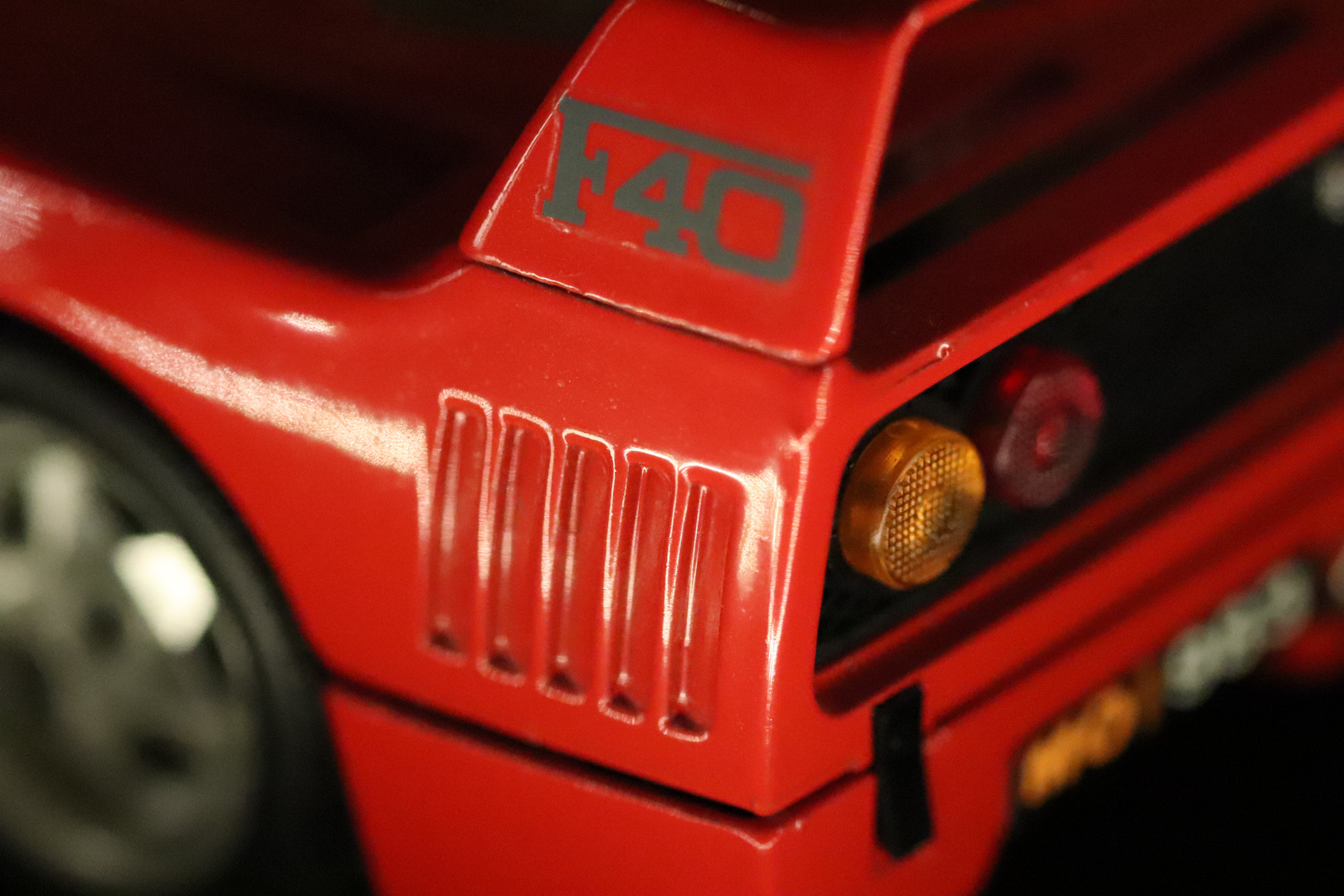 F 40