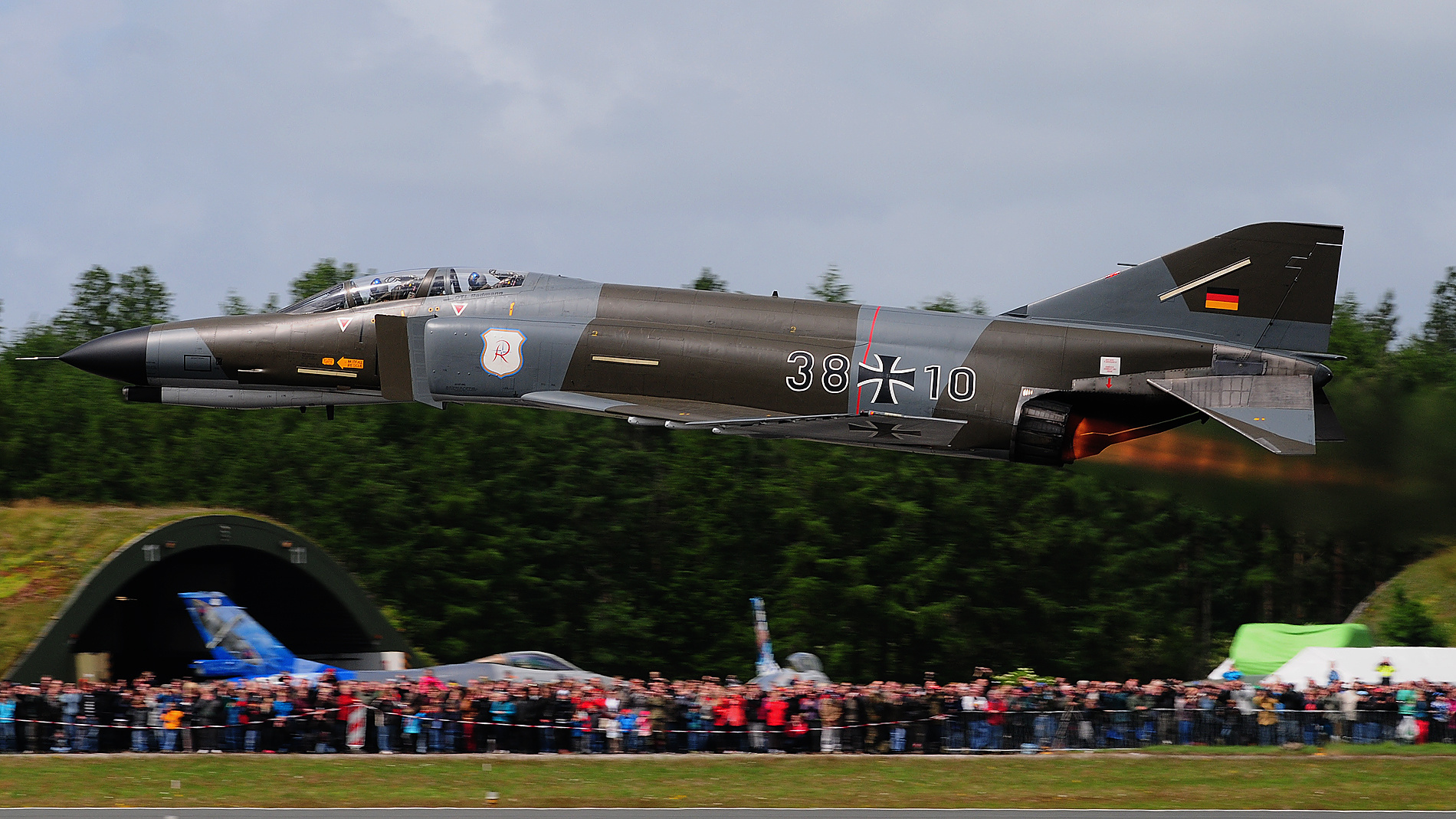 F-4F Phanton Fly Out