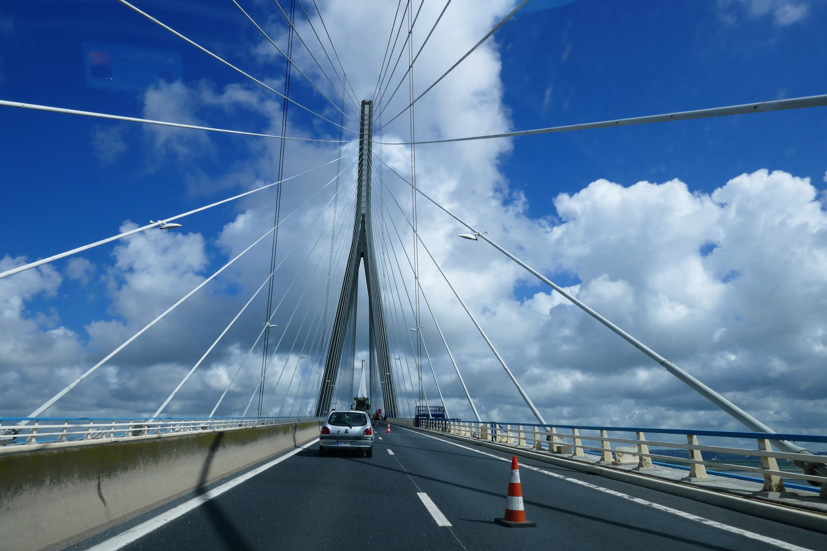 F-BE 28: Pont de Normandie