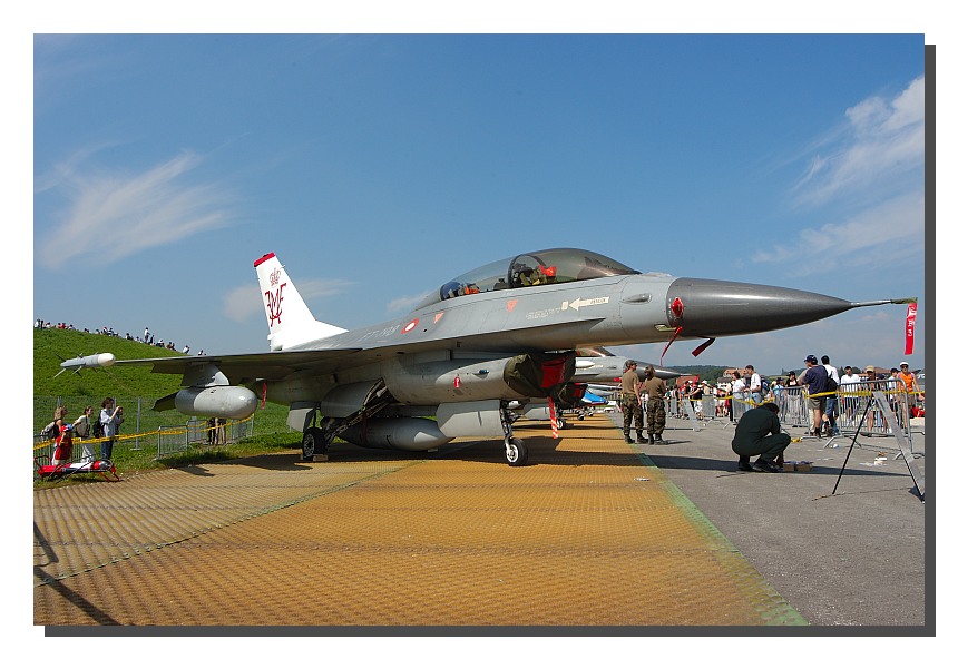 F16 an der Air04