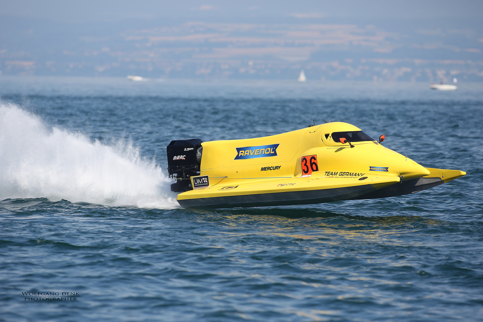 F1H2O Evian