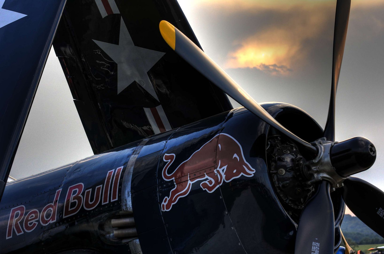 F4U-4 Corsair