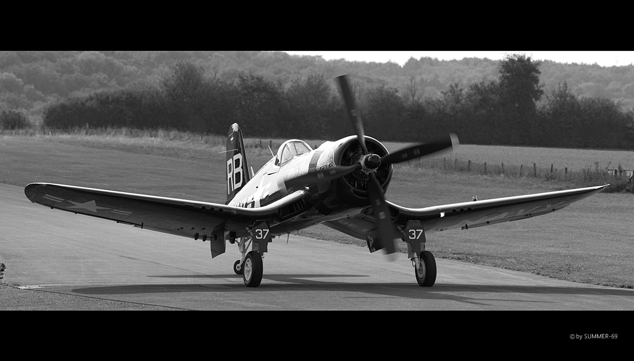 F4U Corsair