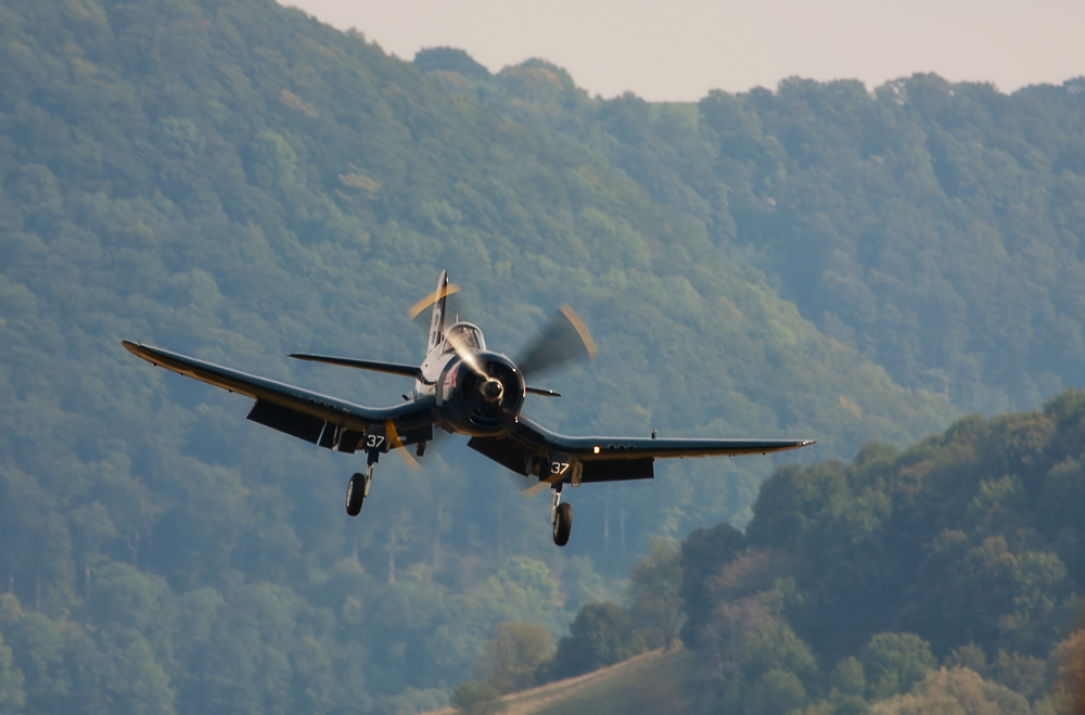 F4U Corsair im Endanflug