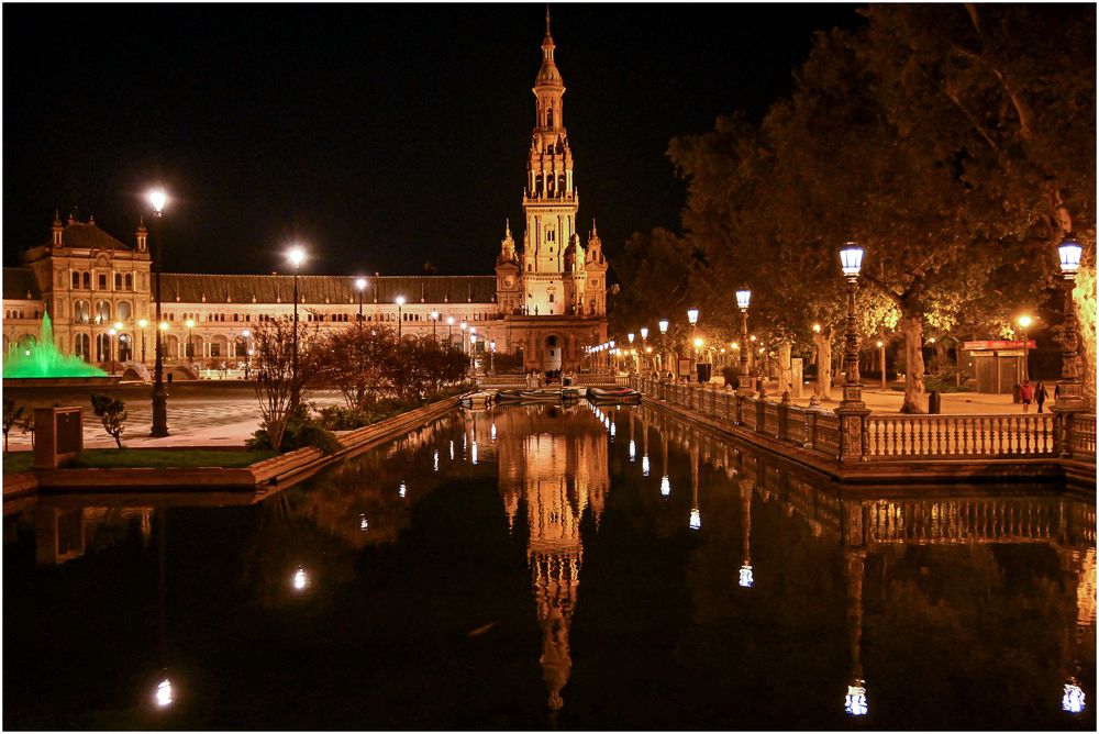 Sevilla bei Nacht von gutaufgenommen