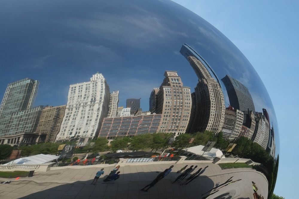 the bean chicago by Luz Clerk 