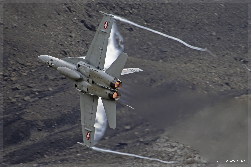 F/A18 Hornet @ Axalp 2009