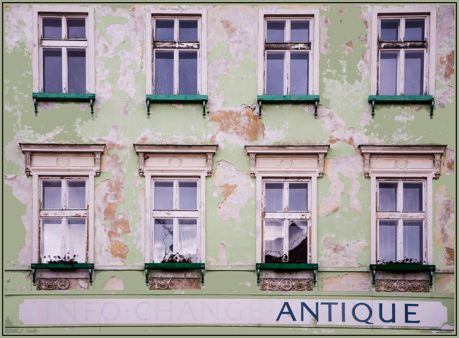 façade antique