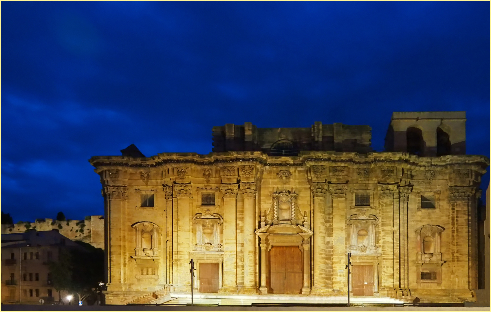 Façade de la Cathédrale Sainte Marie à Tortosa