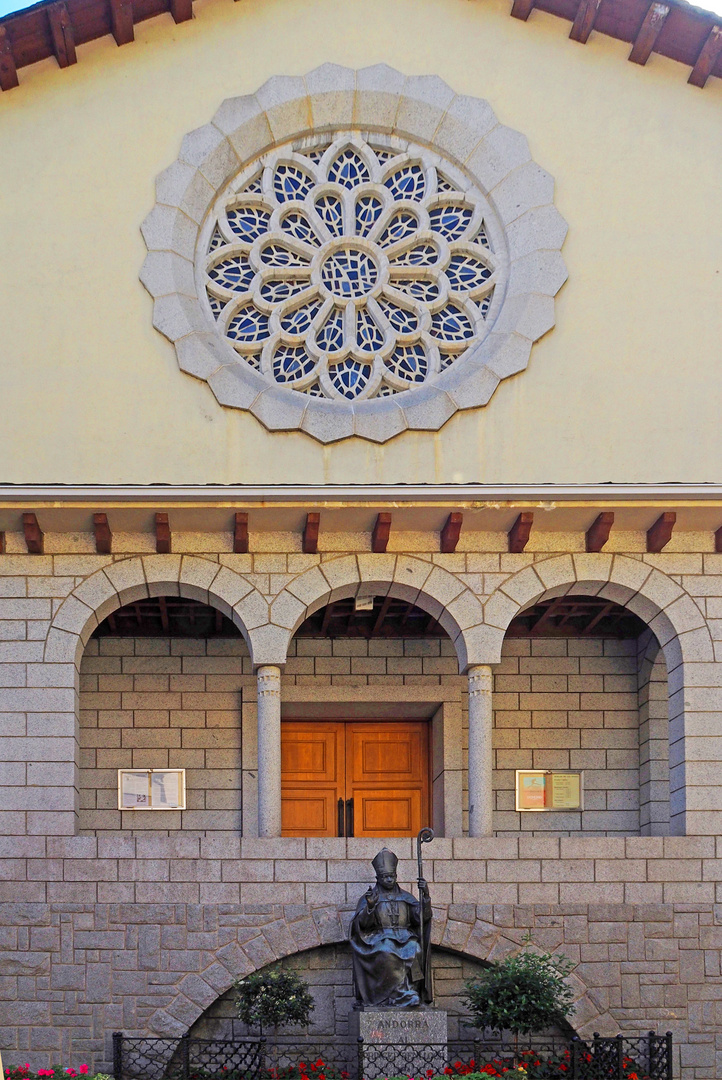 Façade de l’Eglise Saint-Estève  (XIème – XIIème)