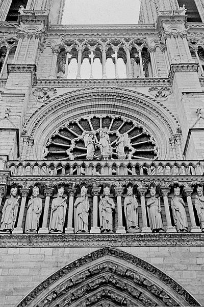 Façade de Notre-Dame de Paris, niveaux 2 et 3