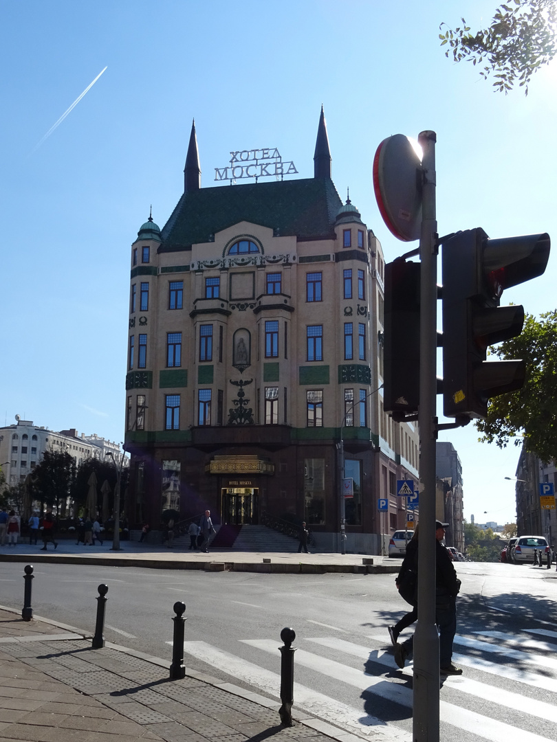 façade d'un hôtel de grand confort