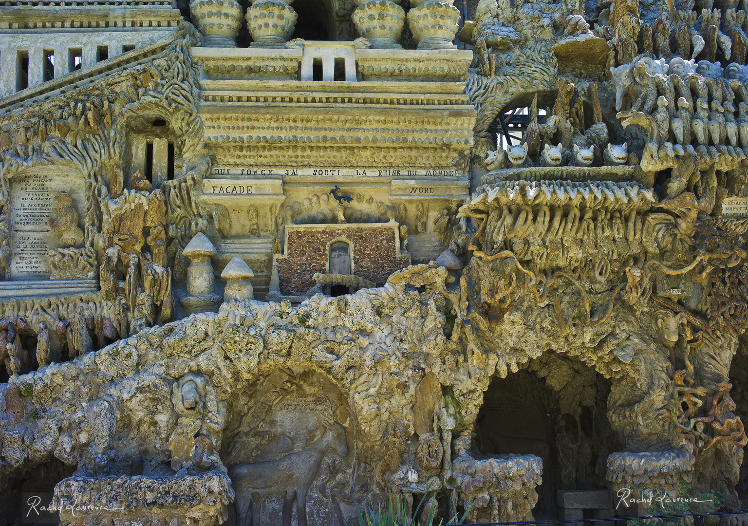 Façade Nord du Palais Idéal du Facteur Cheval