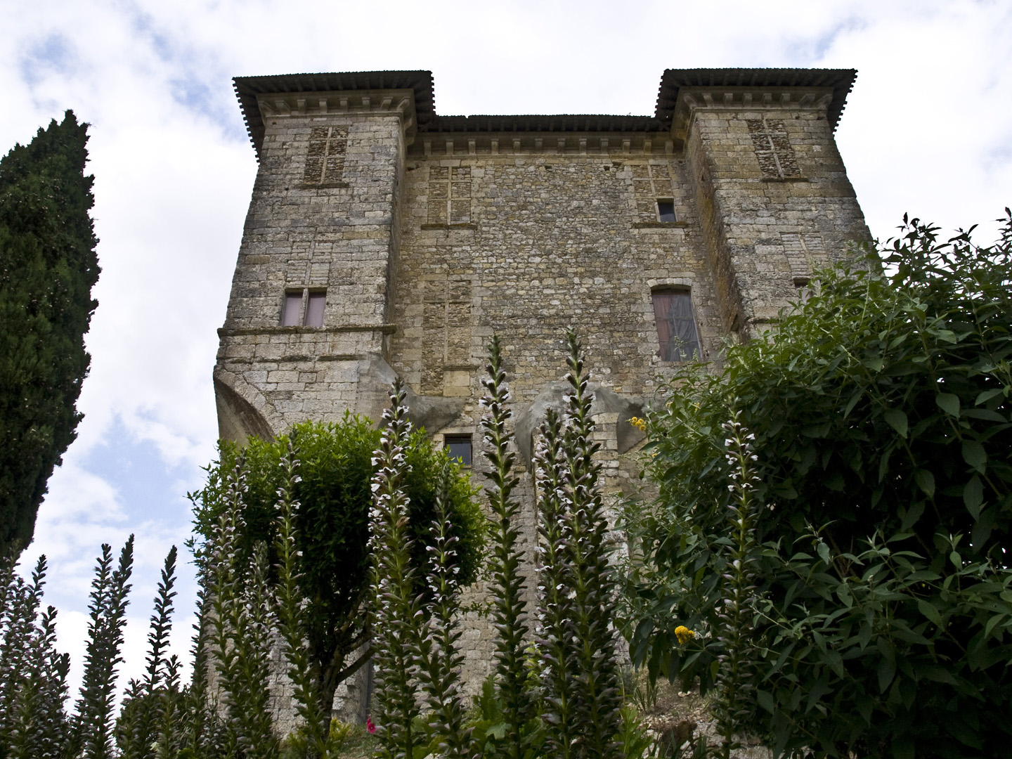 Façade ouest du Château de Lavardens (XVIIème) siècle 