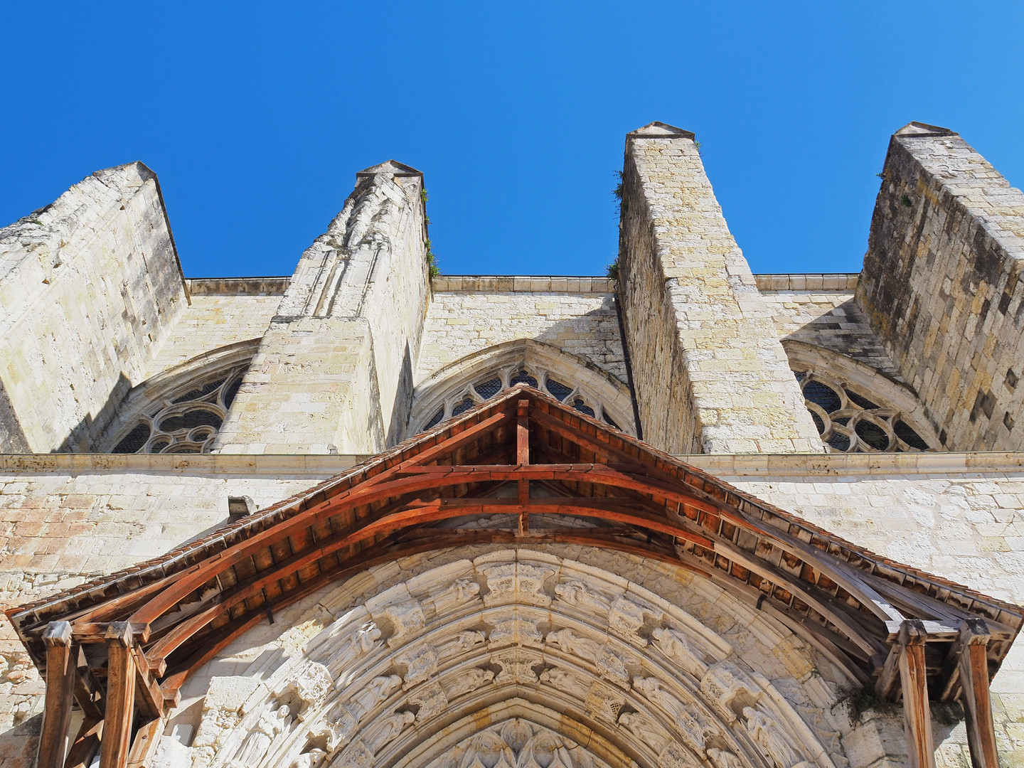 Façade sud de la Cathédrale Saint-Pierre