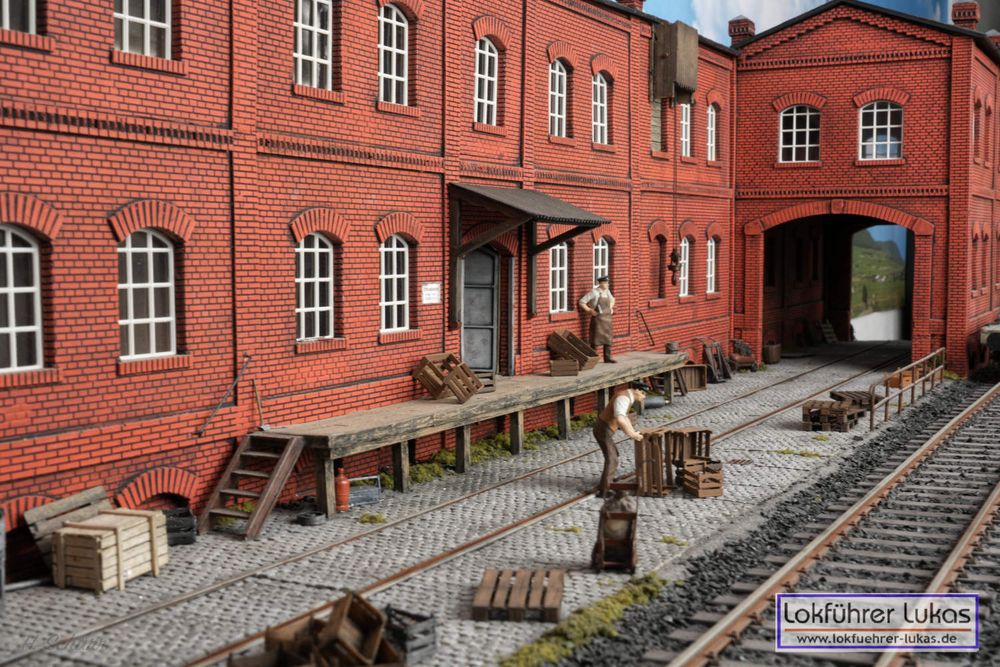 "Fabrik Diorama"  