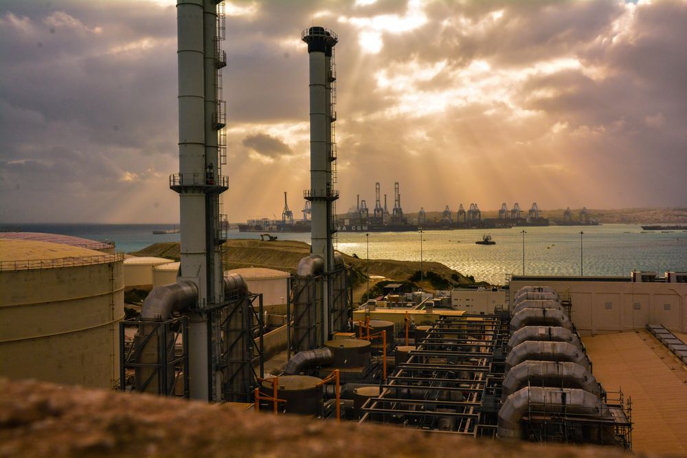 Fabrik Malta Foto & Bild digiart, motive, industriefotografie Bilder