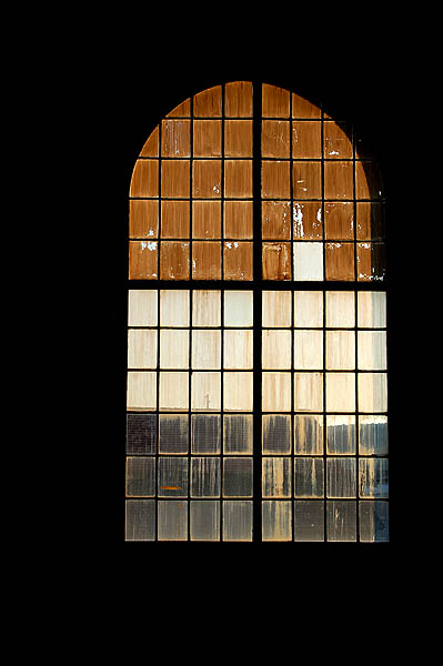 Fabrikfenster innenansicht