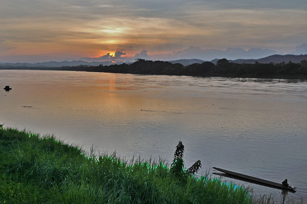 Fabulous sunset atmosphere at Mekong river