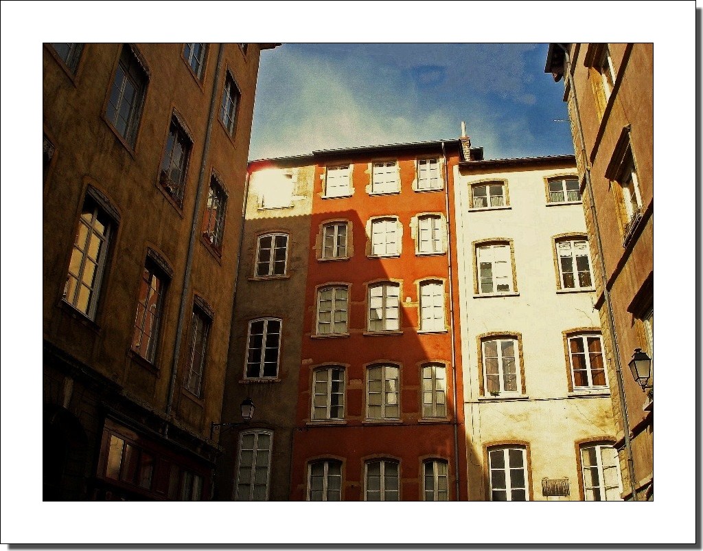 FACADES (LYON)