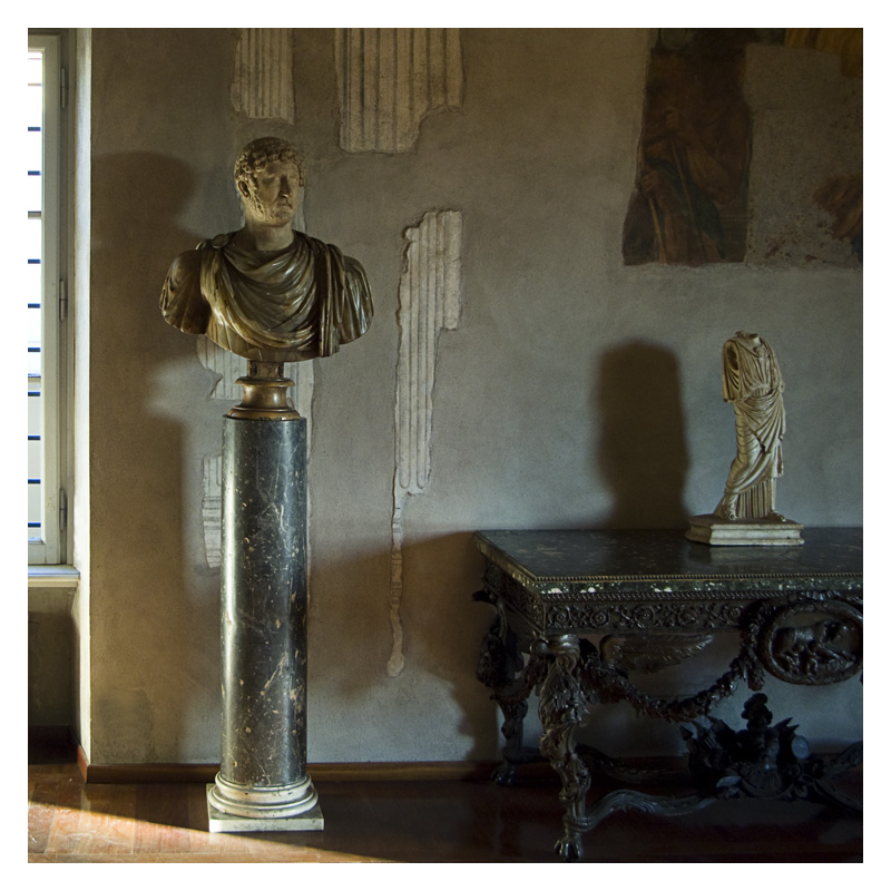 facce da museo_13    ( interno romano )