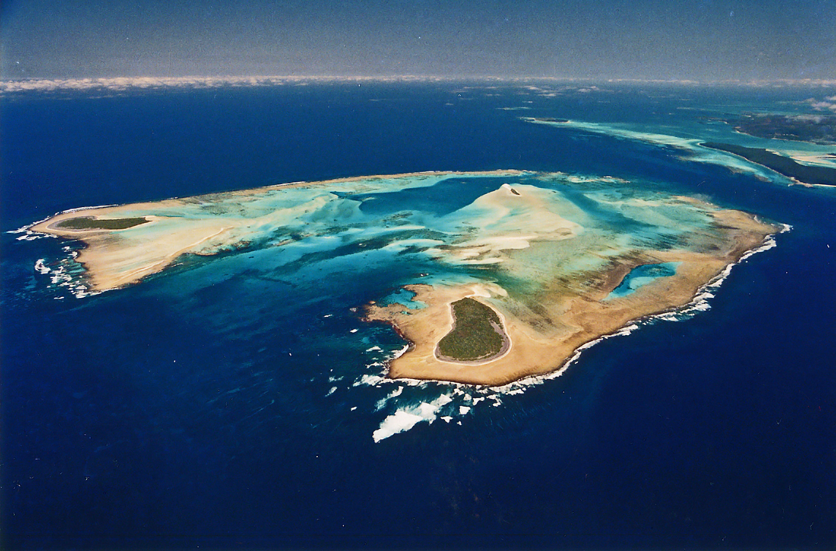 FACE TO NEWCALEDONIA