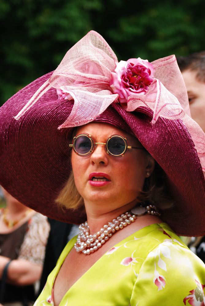 Faces at the Races