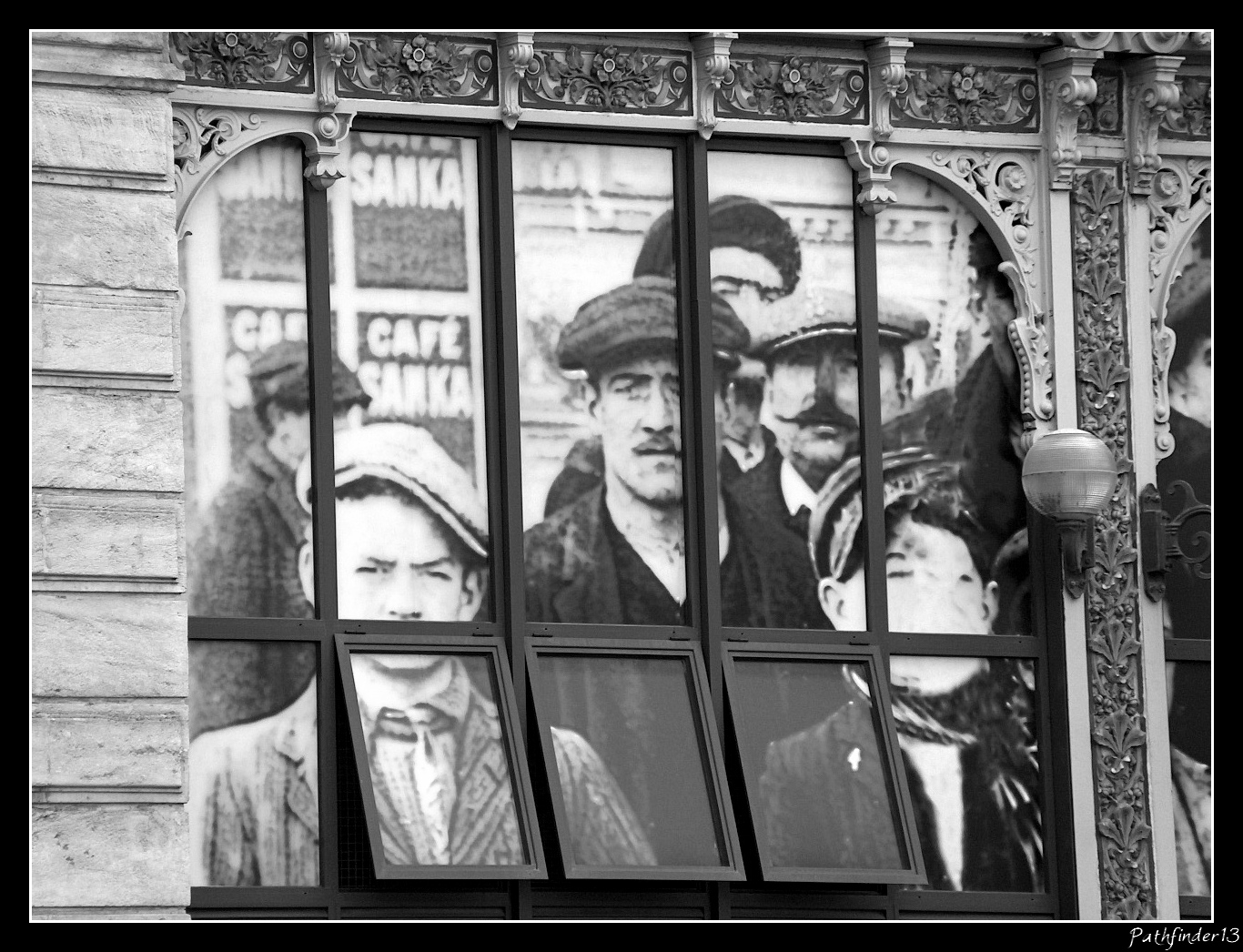 FACES DE LA GARE