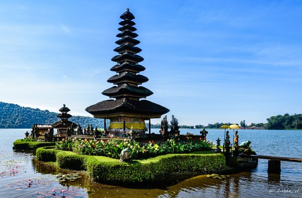 Faces of Bali -   Mehr gibt es nicht!