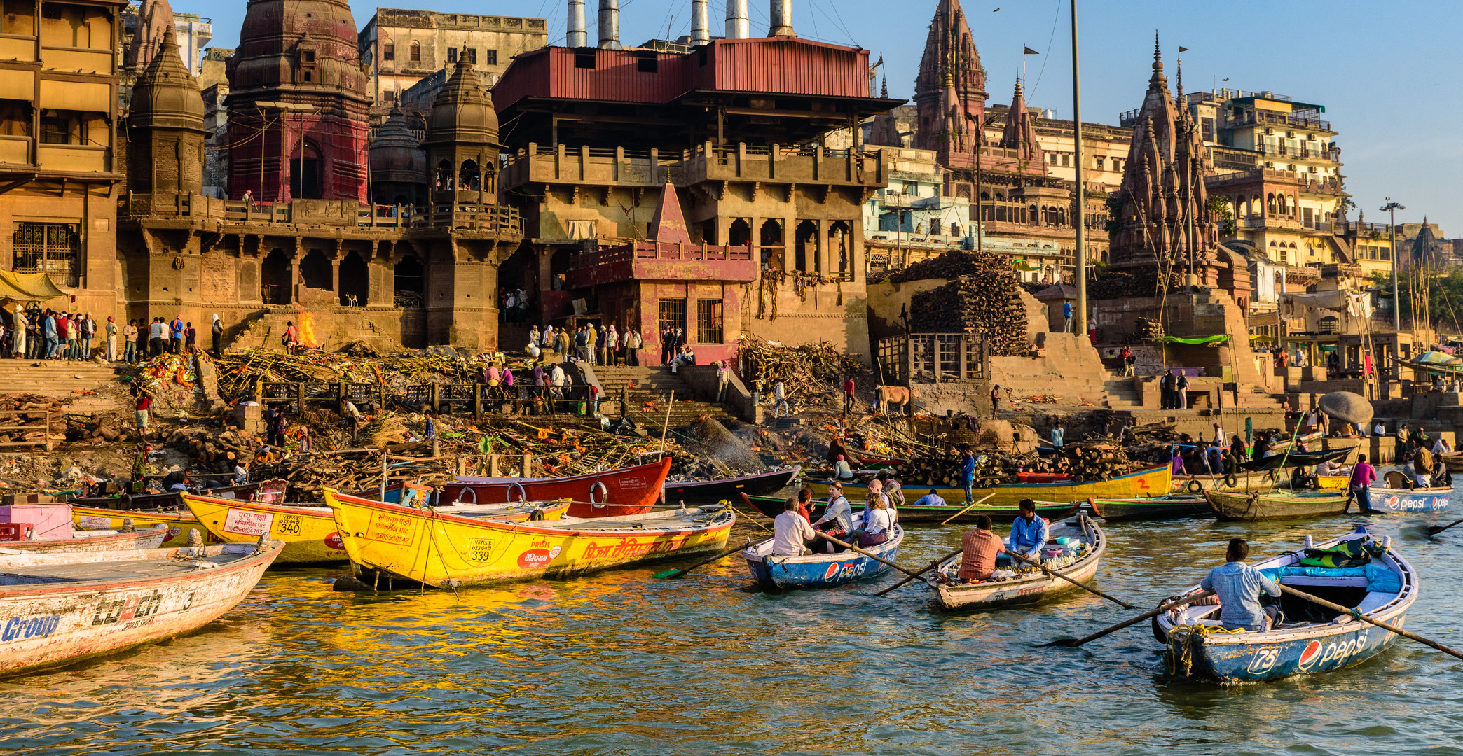 - Faces Of India - VARANASI, Stadt des Todes