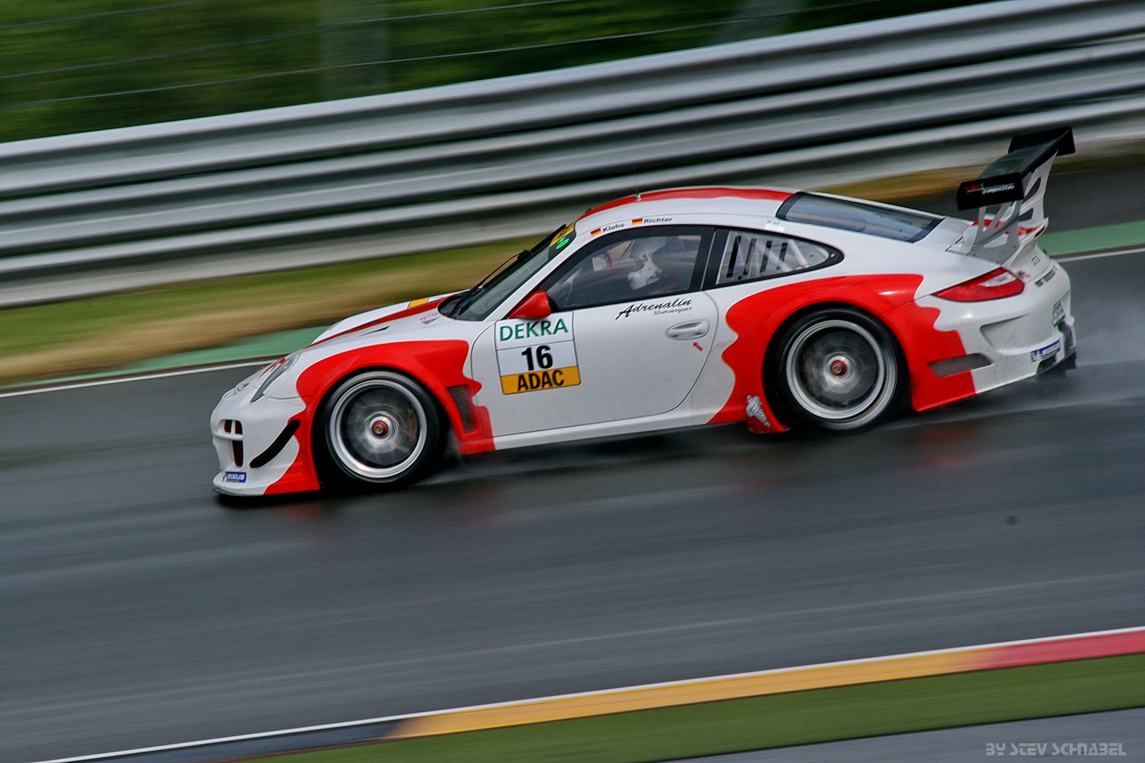 FACH AUTO TECH (SUI) Porsche 997 GT3 R