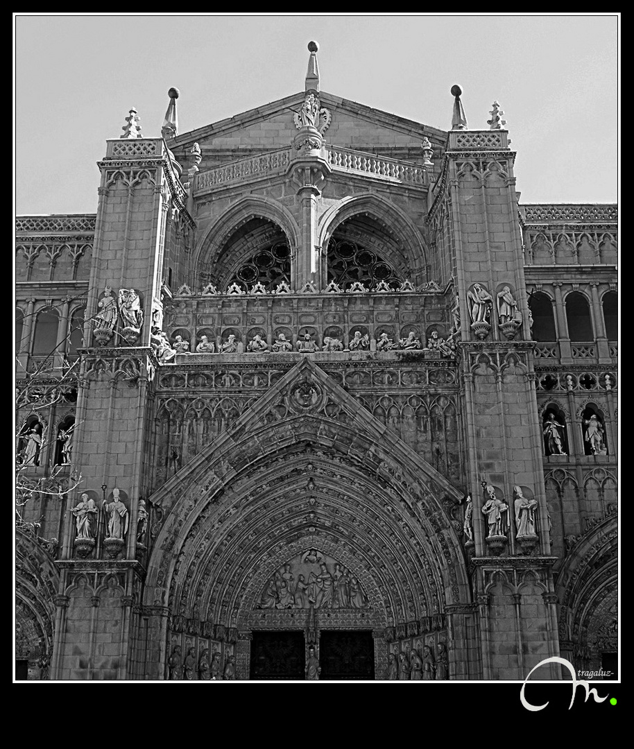 Fachada principal de la catedral - Detalles