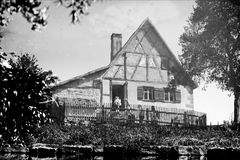 fachwerk trifft weiher.