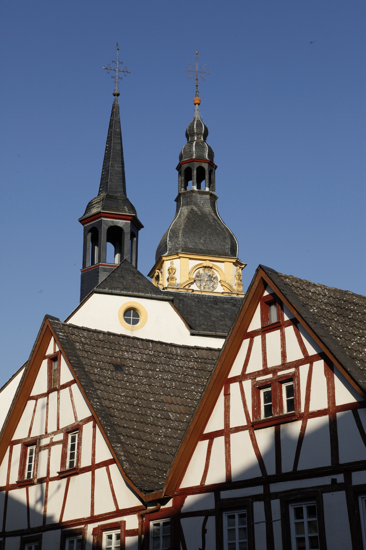 Fachwerk um viertel vor sieben